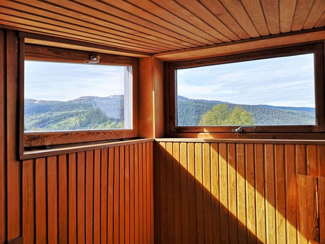 Two-level apartment in Granen, central Åre near Bergbanan, close to lifts and slopes, with private sauna.