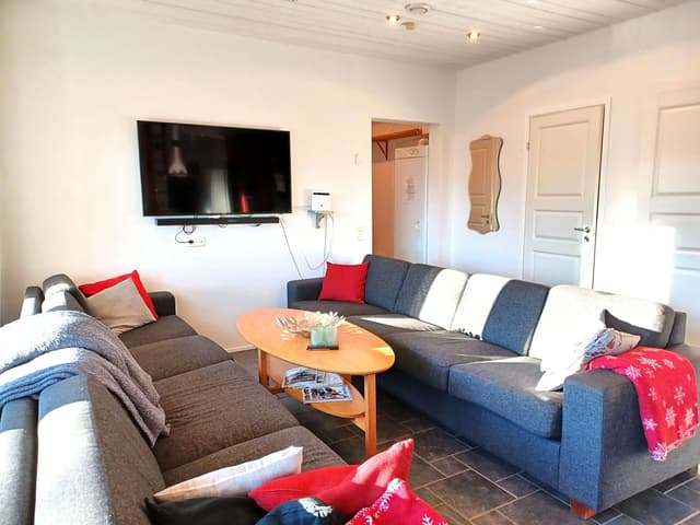120 sqm apartment in Åre for 16 guests with south-facing balcony, open-plan kitchen and two private saunas
