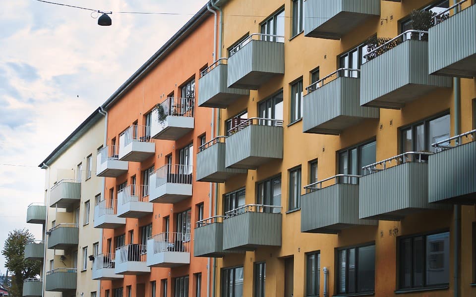 Hur många lägenheter får man hyra?