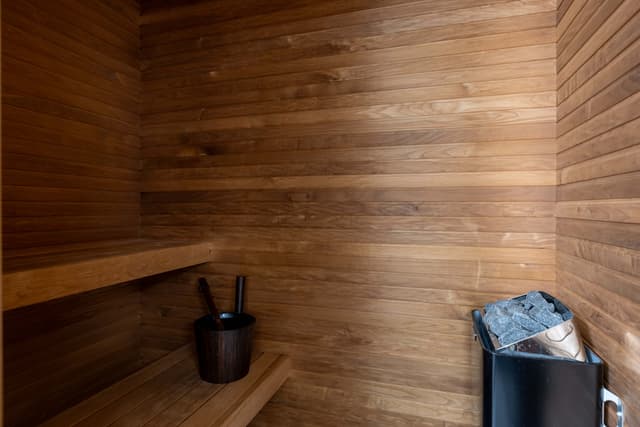 Family-friendly two-room apartment in Åre center with sauna, dual bathrooms and ski storage