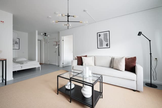 Studio med bäddsoffa och fullt utrustat kök i SoFo, Stockholm