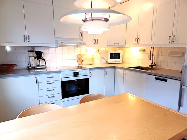 Apartment in Åre near Bergbanan and Åre Square, steps to ski lift, private sauna and balcony