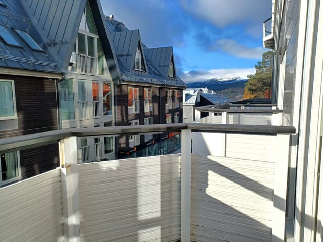 Duplex apartment in Åre with south-facing views, fireplace living room and private sauna
