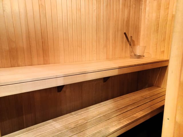 Modern duplex apartment in central Åre with lake view, rooftop terrace and private sauna near ski lifts