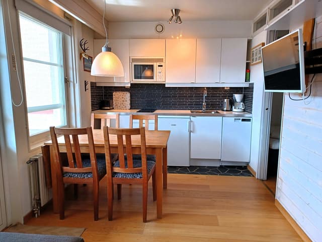 Apartment by the ski slope in central Åre with private sauna, close to lifts and Åre Square