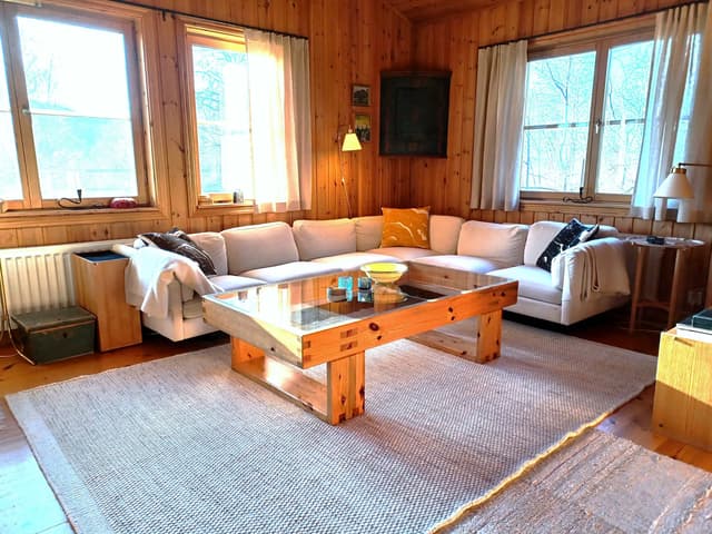 Detached two-floor house in Åre with private sauna, balcony and south-facing patio