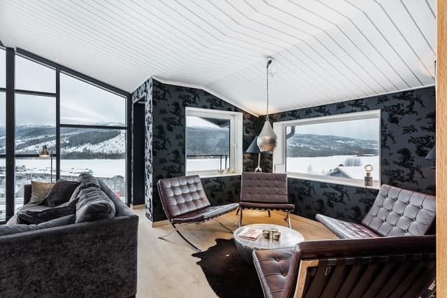 Spacious apartment in Åre with large windows, sauna, fireplace and balconies near ski system and town centre
