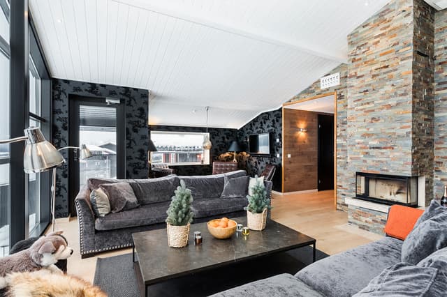 Spacious apartment in Åre with large windows, sauna, fireplace and balconies near ski system and town centre
