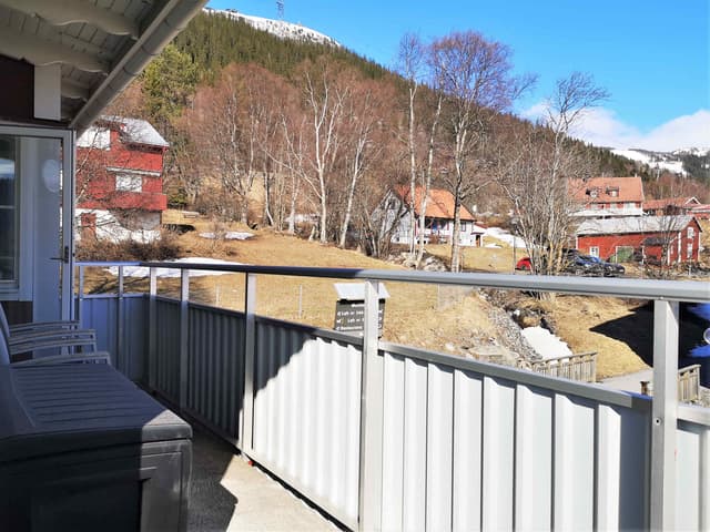 Ski apartment in VM8, Åre near lifts and slopes, with private sauna and south-facing corner balcony
