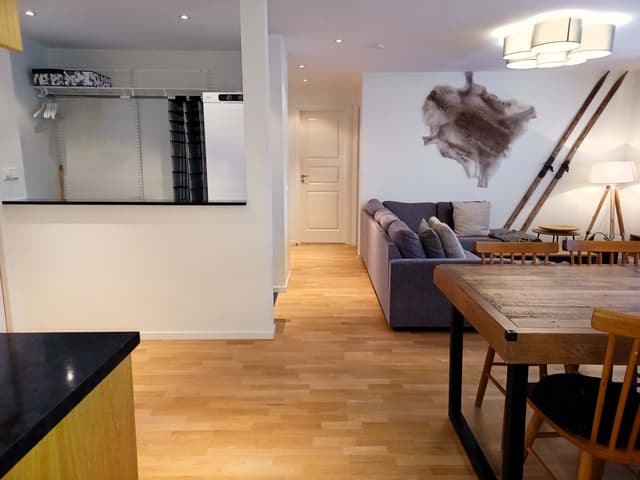 Ski-in/ski-out apartment in Åre near Olympia/Gästrappet, 25 m to slopes, sauna and south-facing balcony