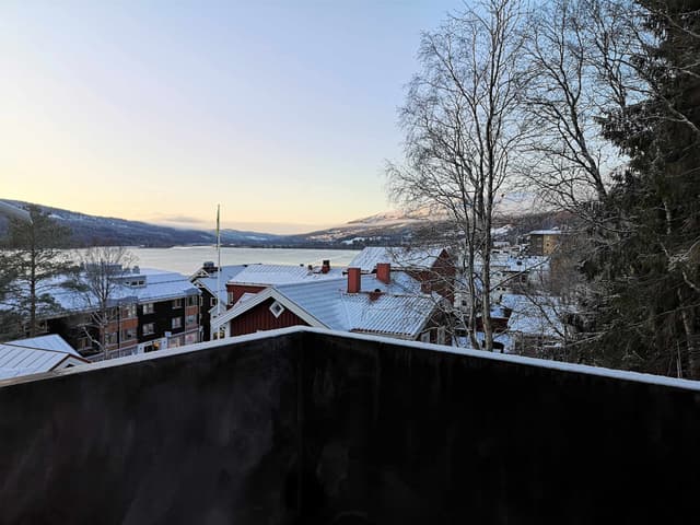 Apartment in central Åre with private sauna, fireplace and patio near ski system, restaurants and shopping