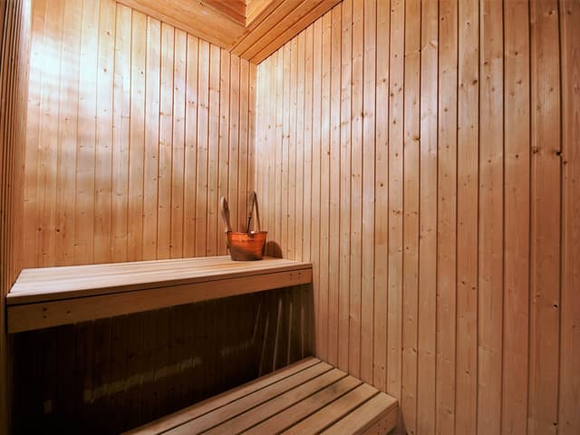 Ski-in/ski-out apartment near Åre Square with private sauna, balcony and lift access in Åre