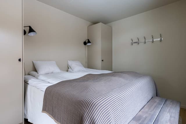 Family-friendly two-room apartment in Åre center with sauna, dual bathrooms and ski storage