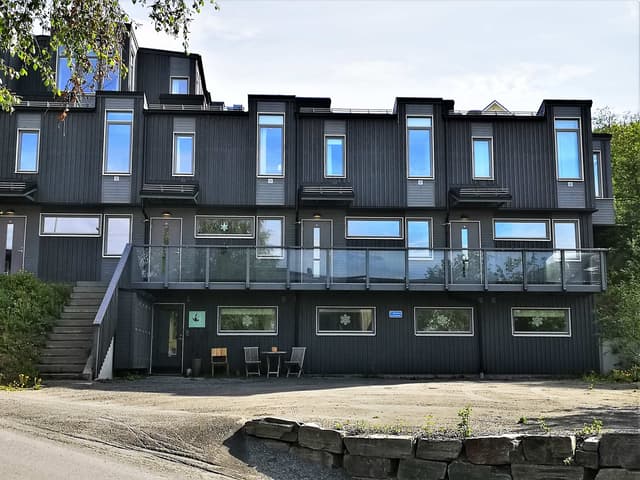 Two-level apartment in Åre near the ski slopes, Bergbanan and Åre Square, with private sauna