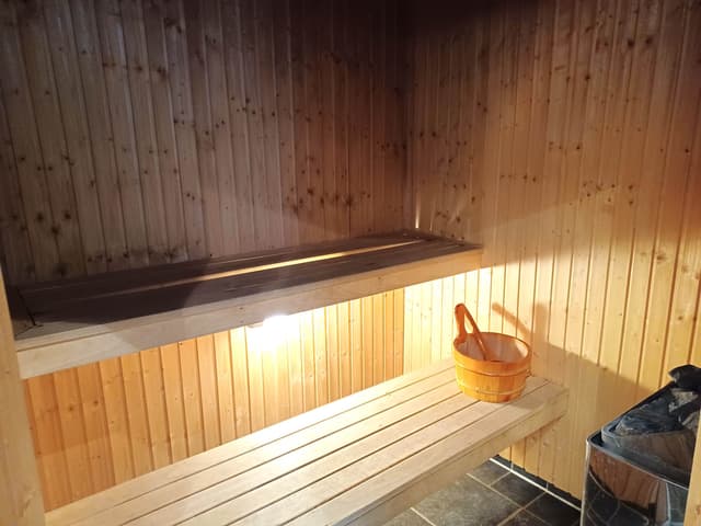 120 sqm apartment in Åre for 16 guests with south-facing balcony, open-plan kitchen and two private saunas