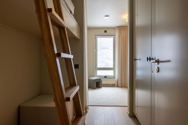 Two-room ski apartment with sauna and ski storage in mountain resort