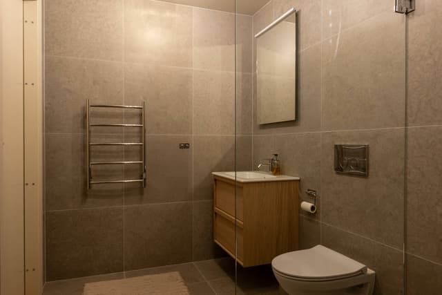 Family-friendly two-room apartment in Åre center with sauna, dual bathrooms and ski storage