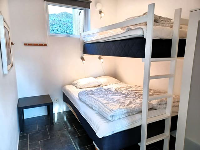 120 sqm apartment in Åre for 16 guests with south-facing balcony, open-plan kitchen and two private saunas