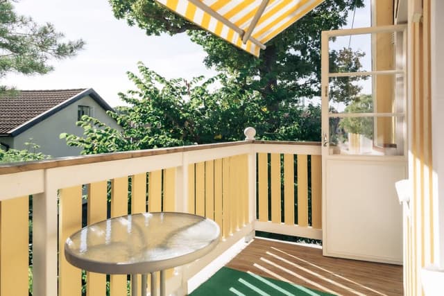Single sofa bed in bright Västertorp apartment near Stockholm city center